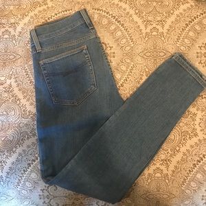 Gap 1969 legging jean