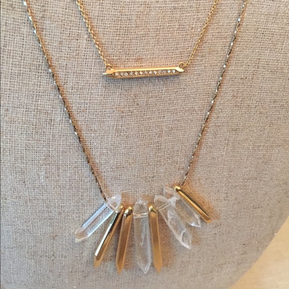 Stella & Dot Rebel Cluster necklace - Picture 3 of 3