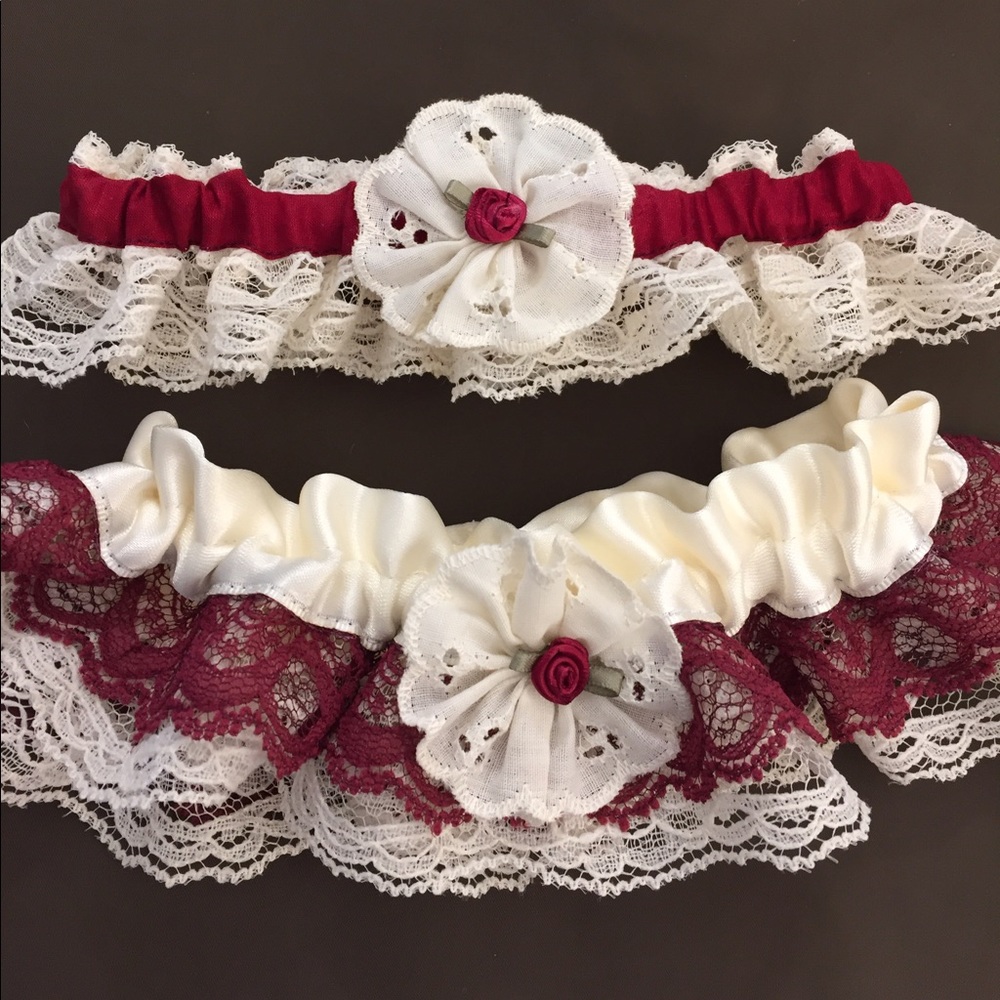 Bridal garter set, burgundy & ivory.