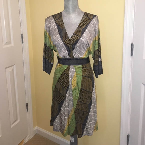 BCBG Dresses & Skirts - BCBG Maxazaria patterned dress