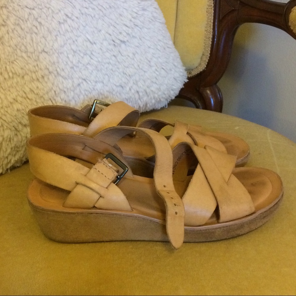 Korkease leather sandals