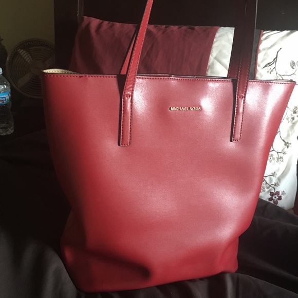Michael kors tote - Picture 2 of 4