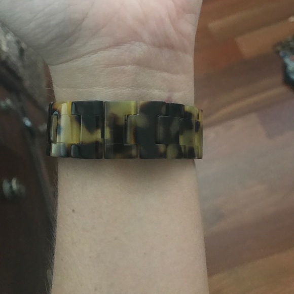 Watch - Picture 3 of 3