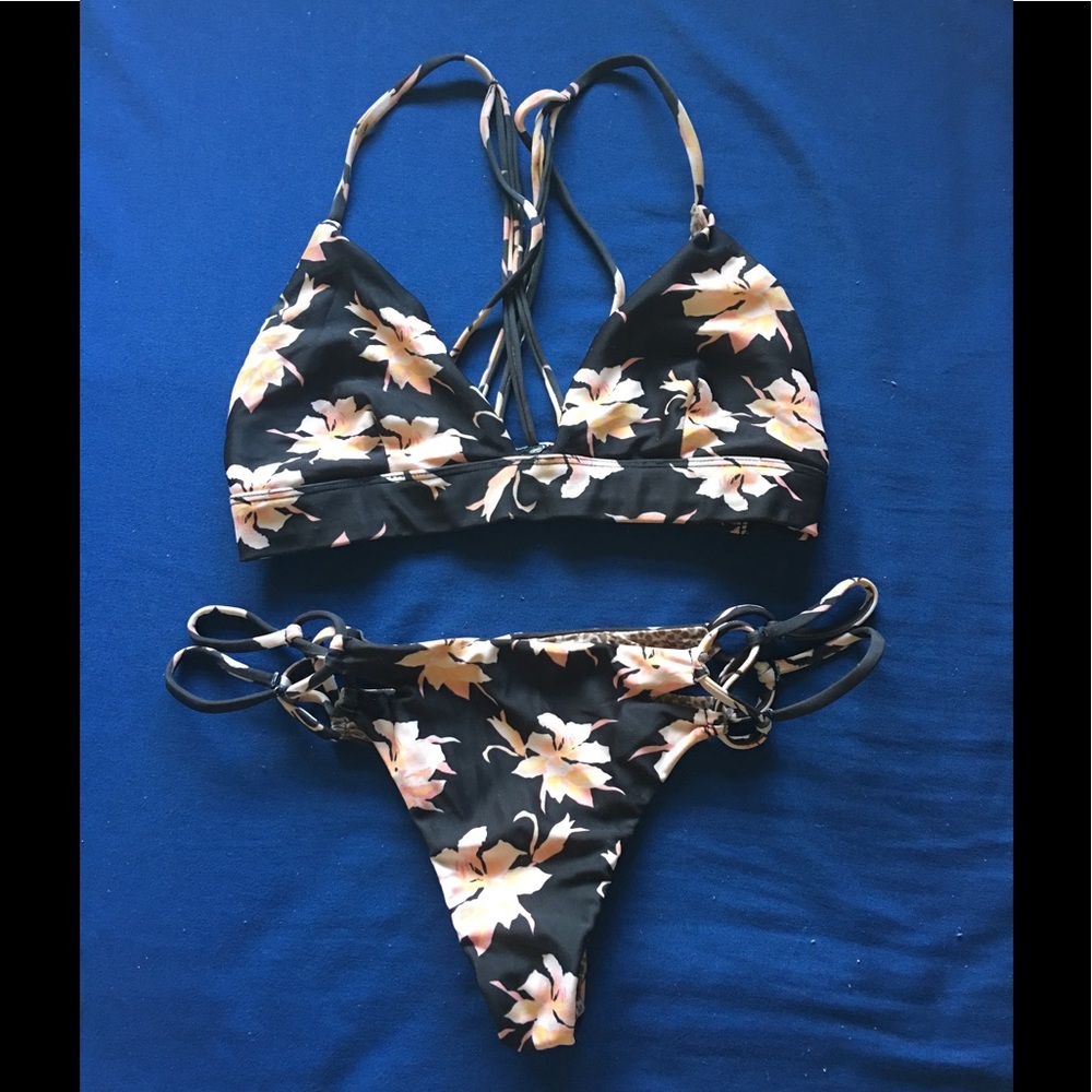 ACACIA Aloha Bottom. TOP IS SOLD