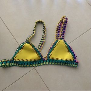 NWOT Kiini inspired bikini top