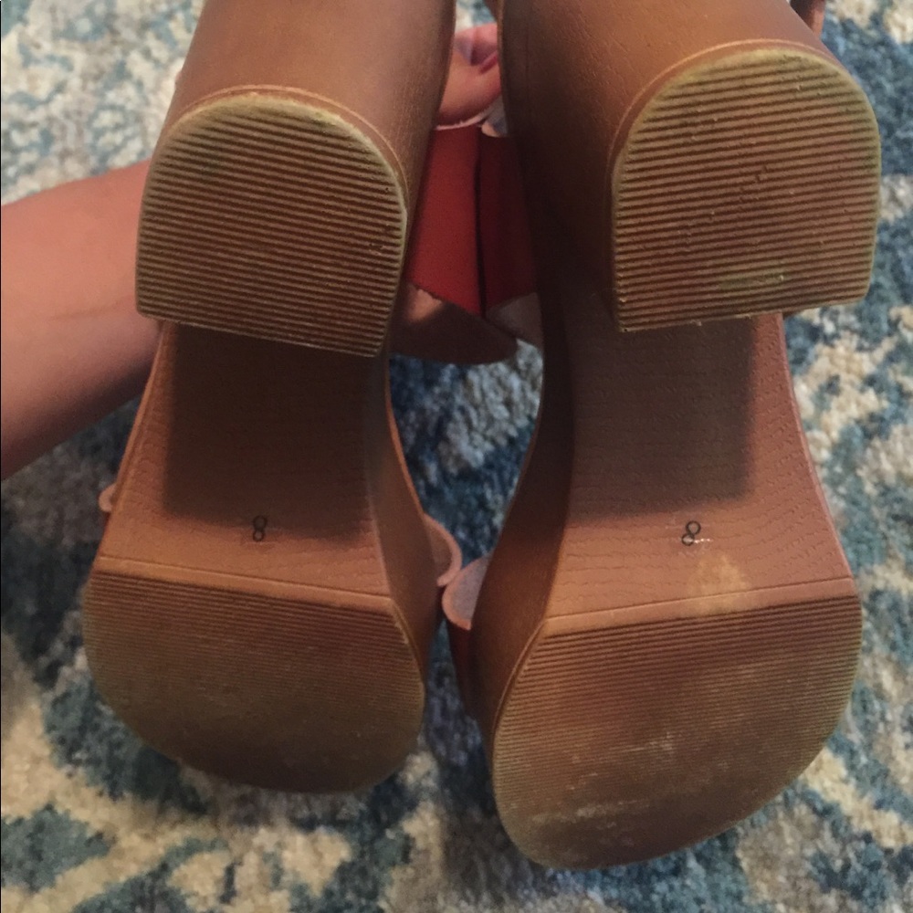 Heels! - Picture 4 of 4