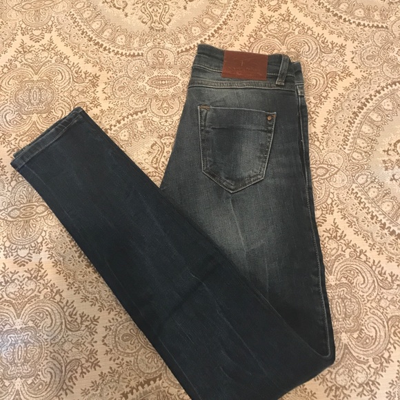 Zara Denim - Low rise skinny fit jeans