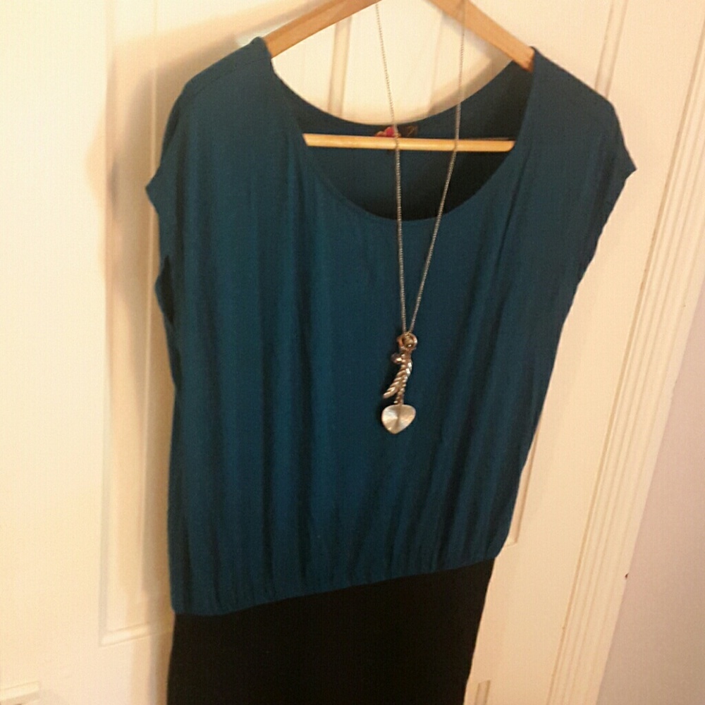 21 | Hip hugging  | Dress