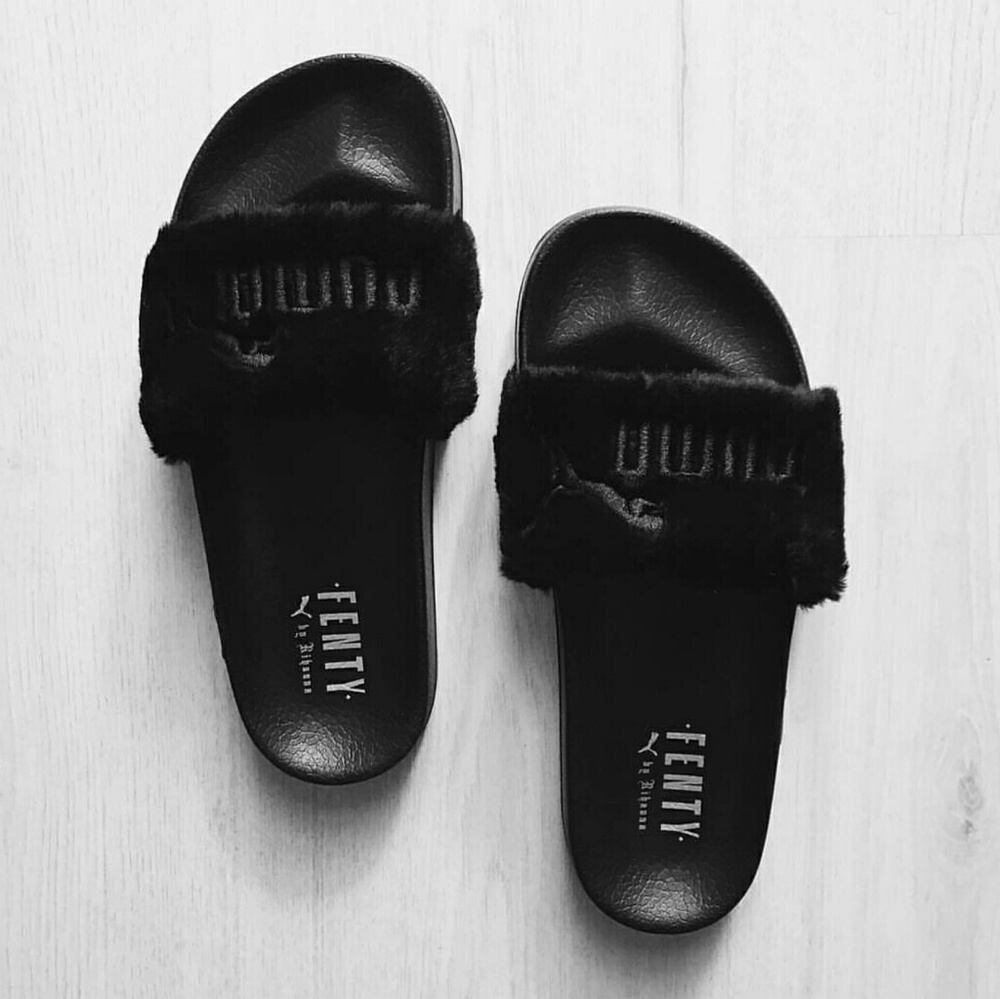 🎉🎉SALE🎉🎉🐼 NEW 🐼Puma Fenty Slides by Rhianna!