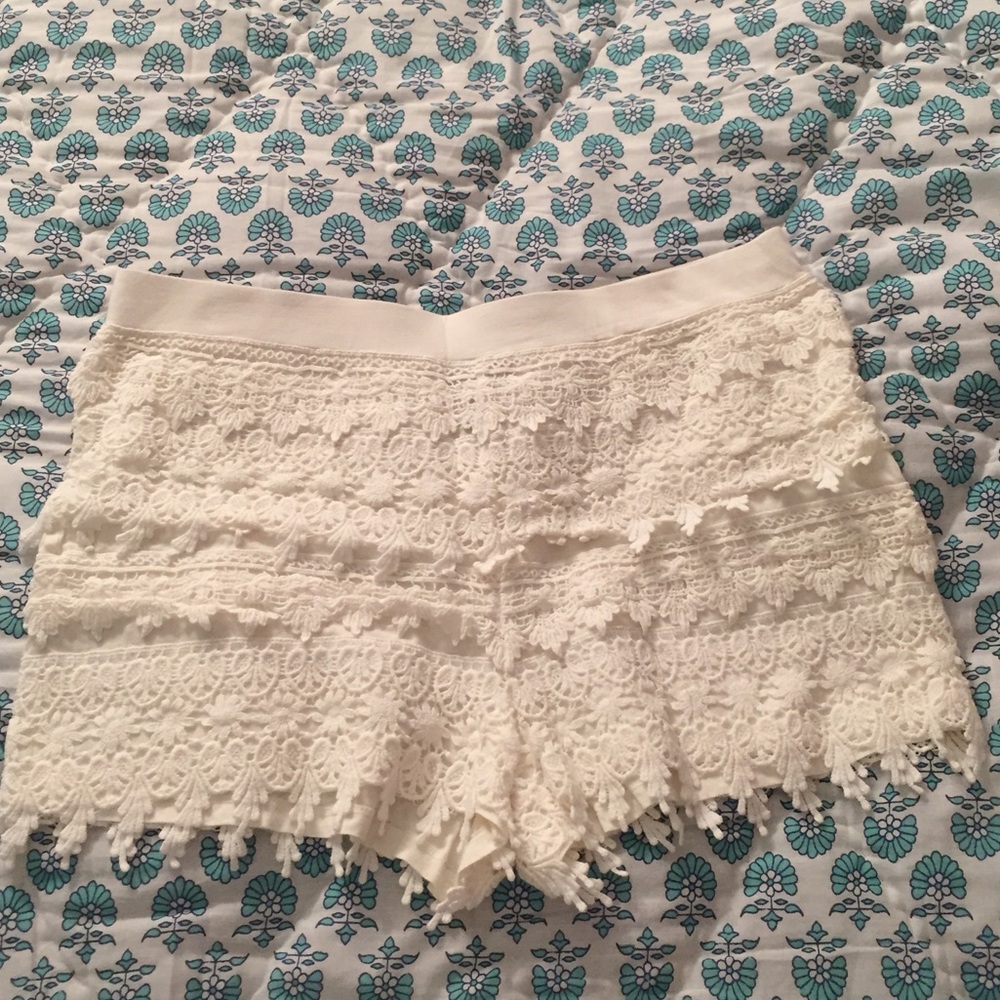 Bohemian lace crochet shorts ☀️