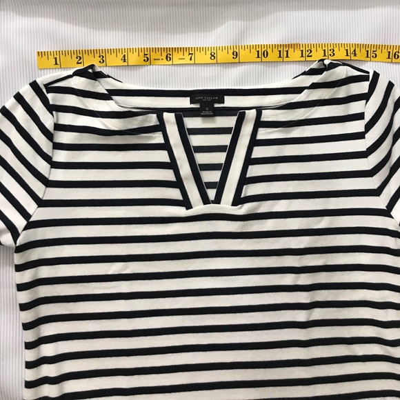 Yanty Navy euc white navy stripes shirt s Yanty Navy euc white navy stripes shirt s
