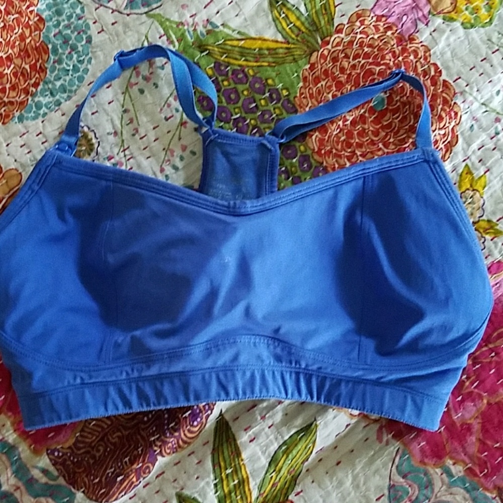 SOLD -- Nursing Sports Bra (Med)