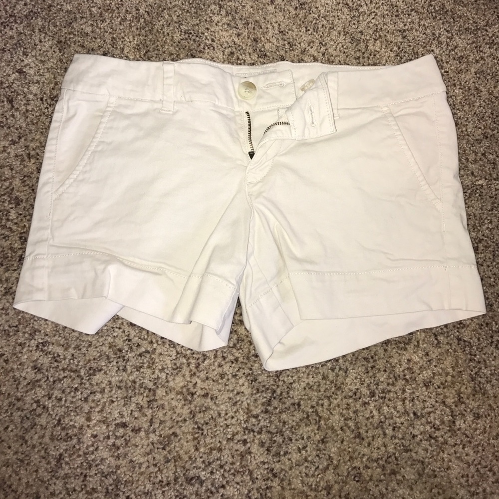 American Eagle cream midi shorts