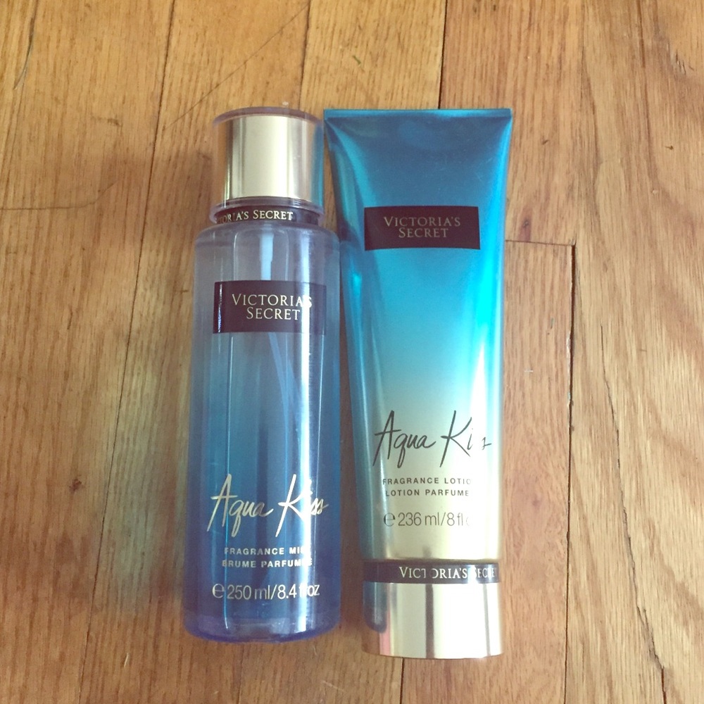 2 Victoria's Secret Aqua Kiss Fragrance Items