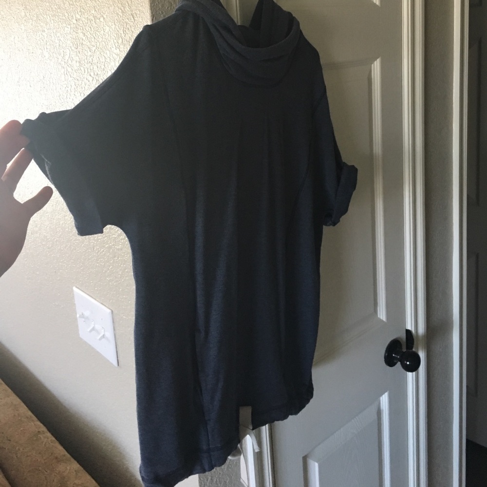 Lululemon half sleeve hoodie