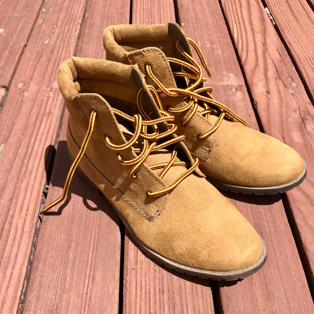 Tan Hiker Style Boots