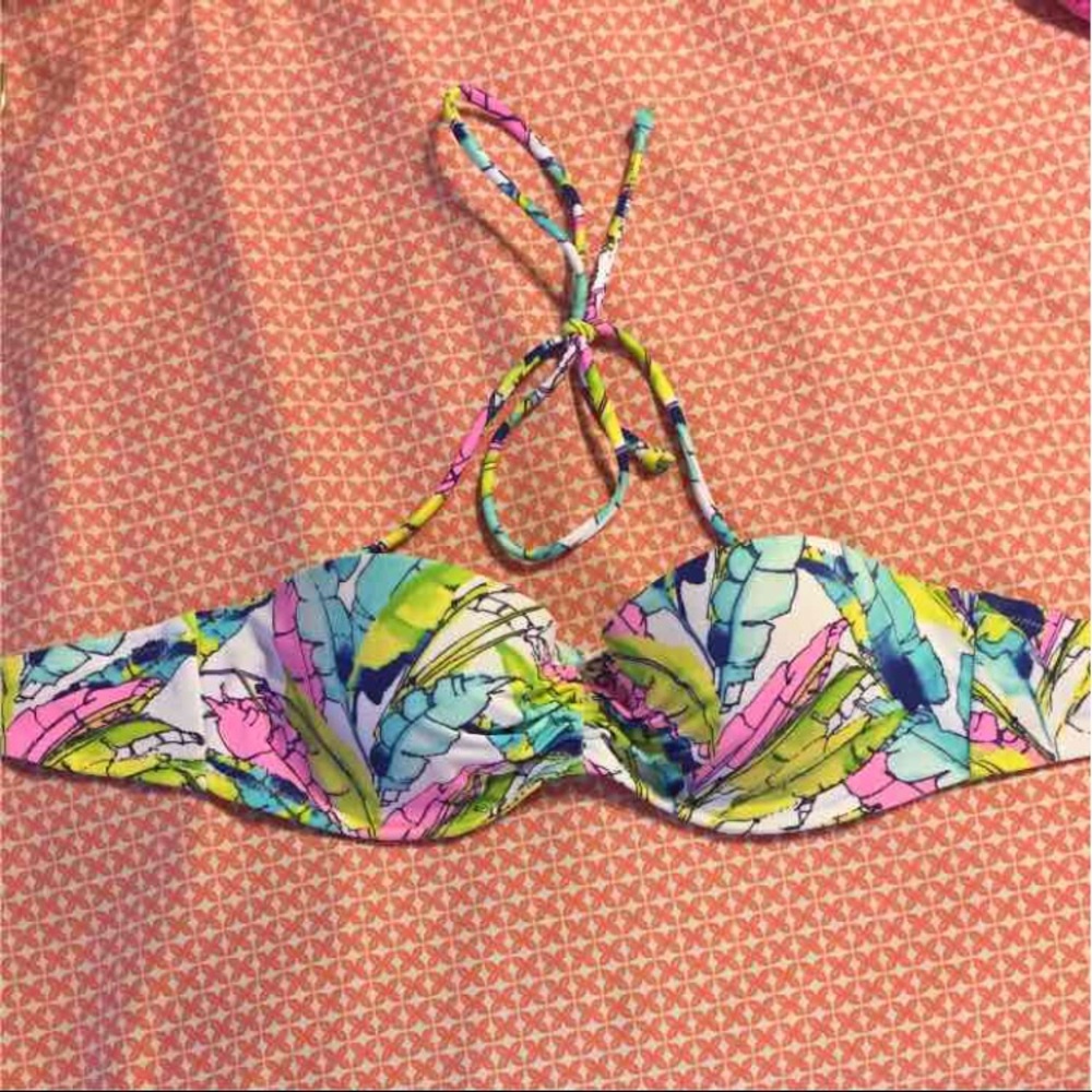 Super Cute VS Swim Top 32B