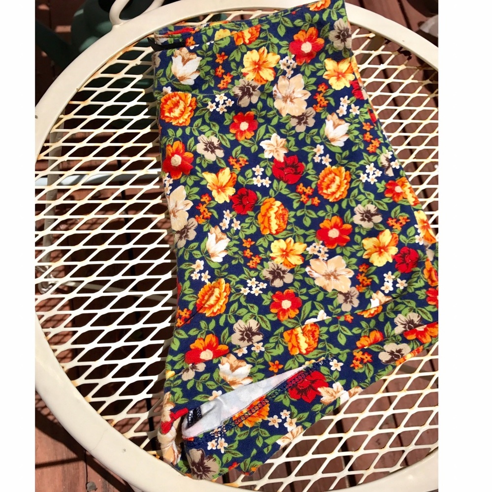 Floral Stretchy Shorts