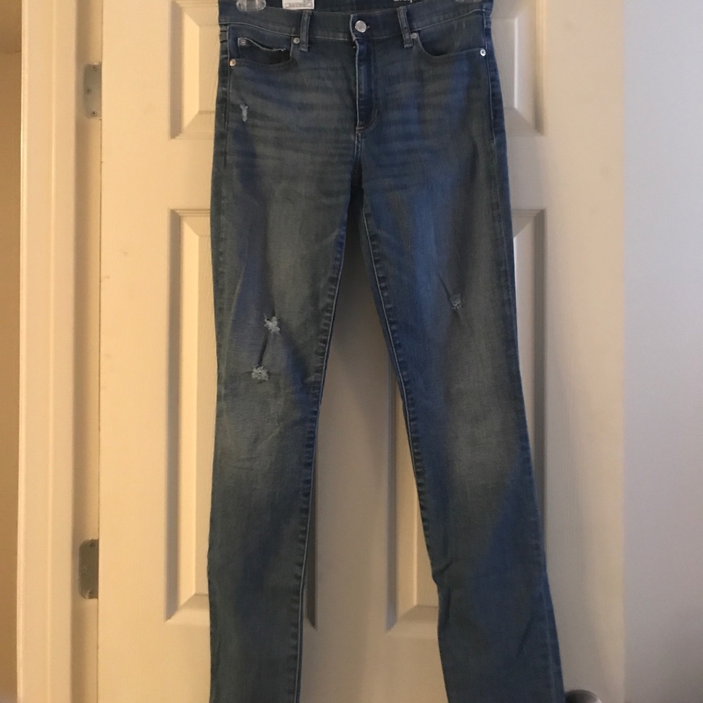 Gap slim straight leg