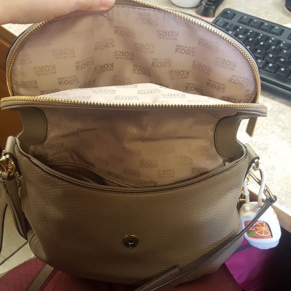 Michael Kors Crossbody Purse - Picture 5 of 5