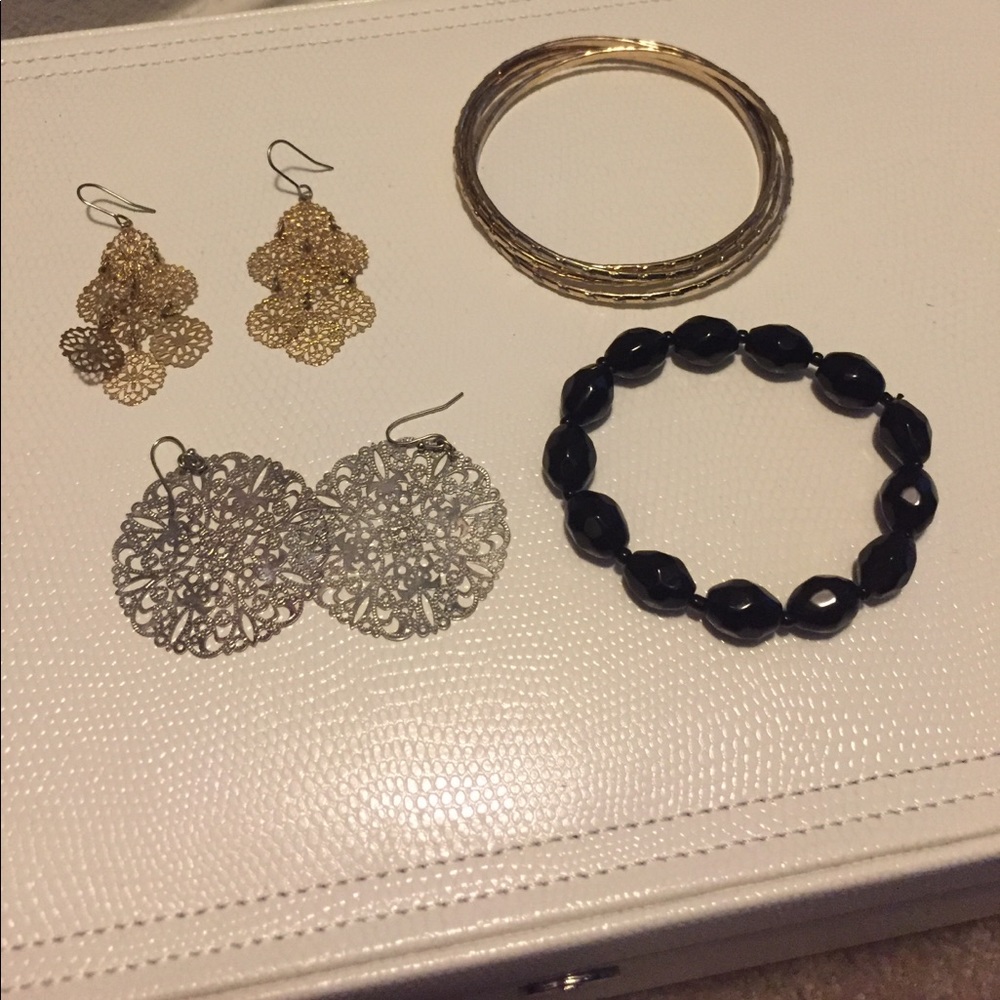 2pairs of earrings/2 bracelets -best deal!!