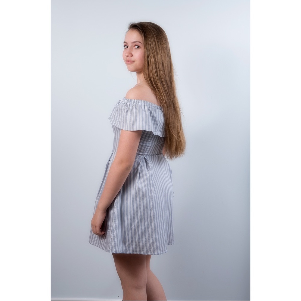 Snap Front Dress - Picture 2 of 8