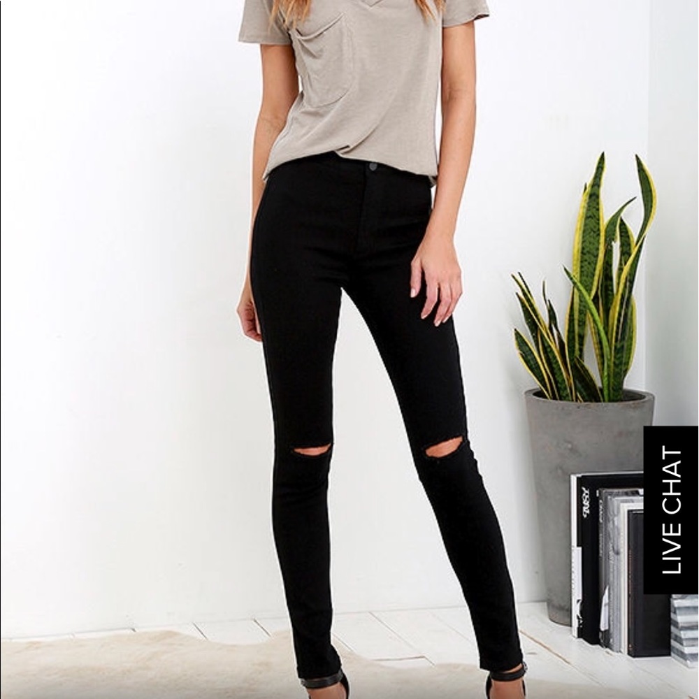 Lulus ripped black jeans
