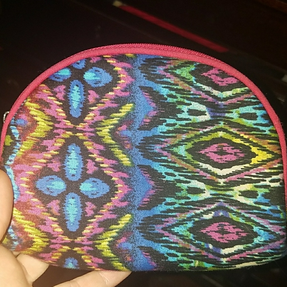 Vert cute small  makeup bag