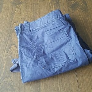 New York & Company Capri length pants