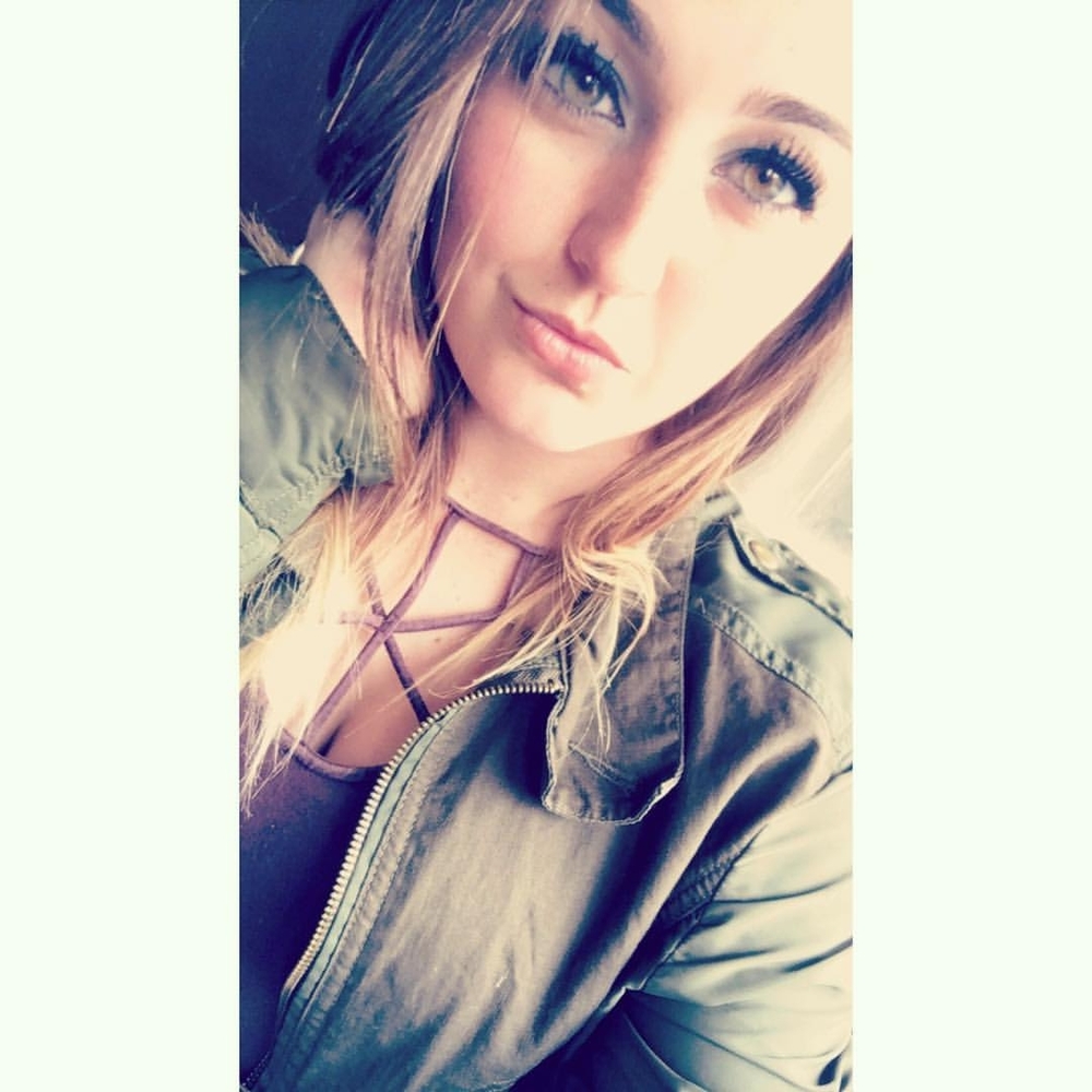 Meet your Posher, Haleigh