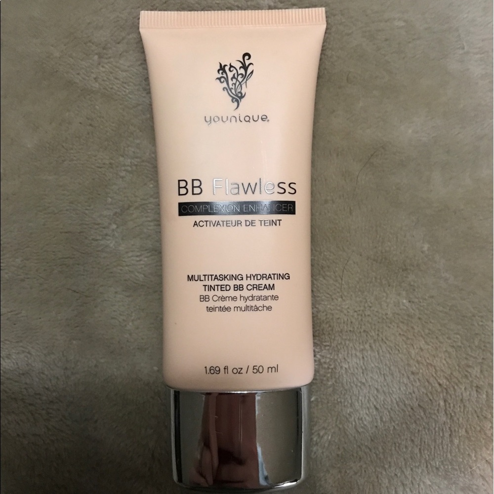 Younique BB cream in Cream