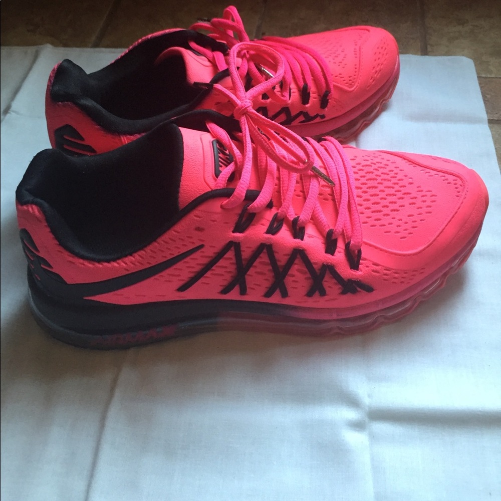 Neon hot pink & black Nike Air Max