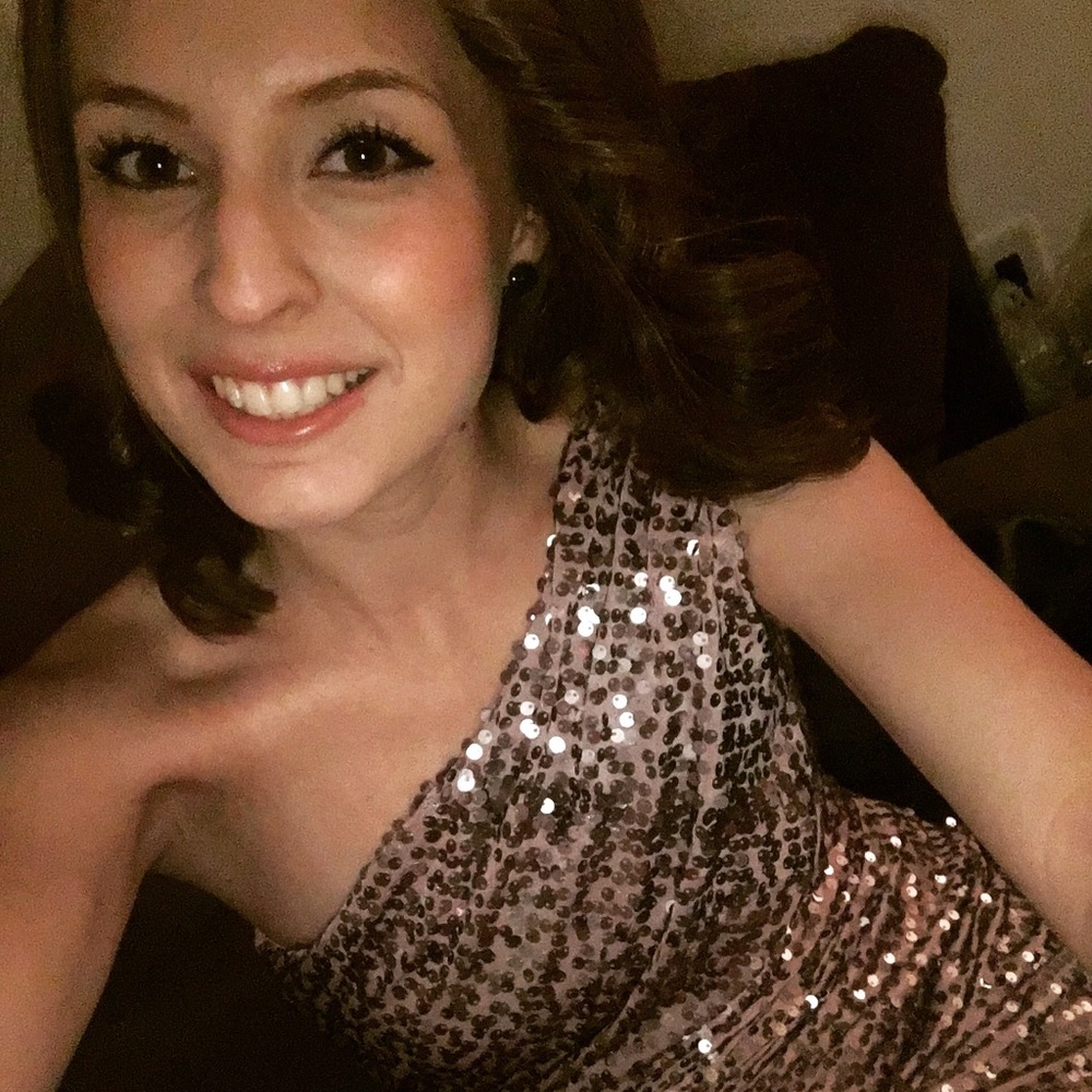 Meet your Posher, Estaphanie