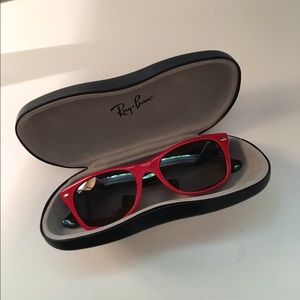 Ray Ban New Wayfarer Sunglasses