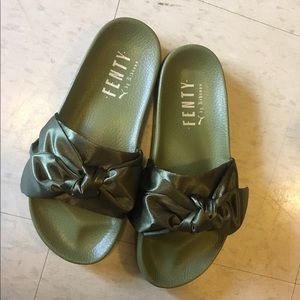 Fenty Puma Slides x Rihanna