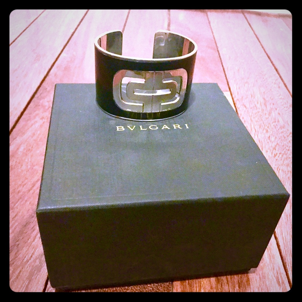 BVLGRI black and silver arm cuff