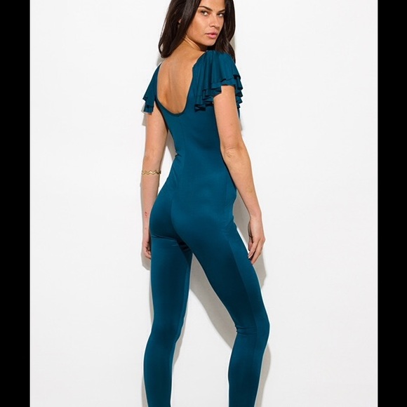 🎉NEW ARRIVAL 🎉SUPER CUTE JUMPSUIT/CATSUIT S L - Picture 1 of 4