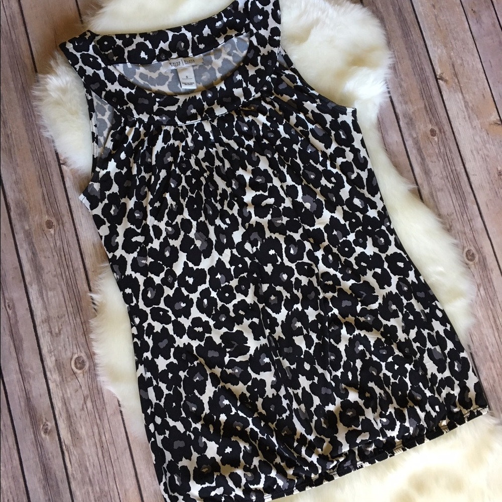 White House Black Market Top