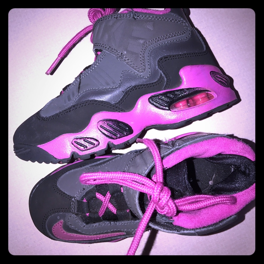 Girl Nike griffeys sz 11