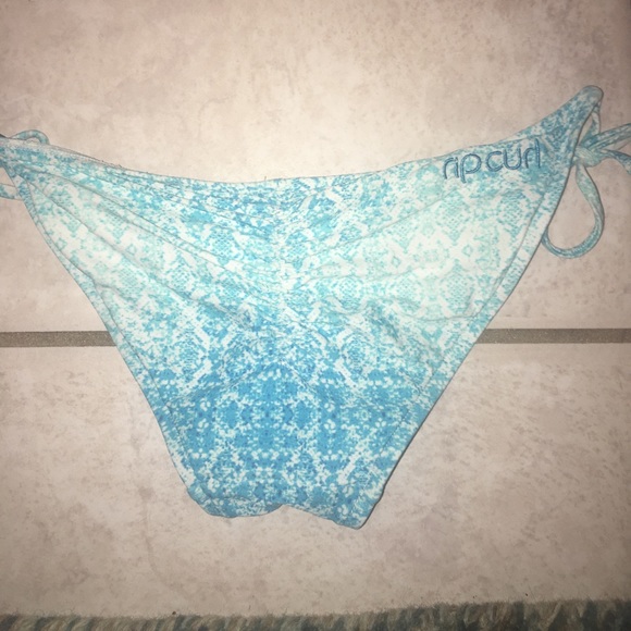 Rip curl Bikini set - Picture 4 of 4