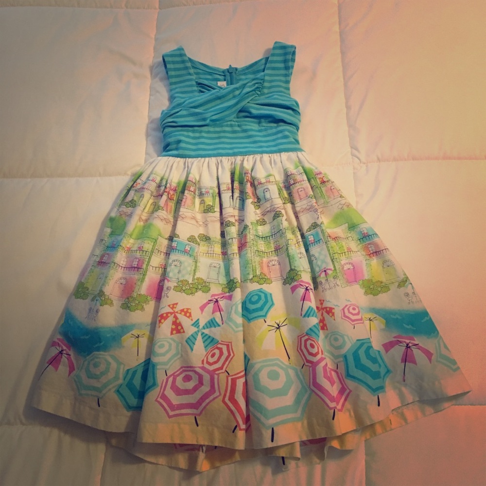 A beautiful little summer dress!!