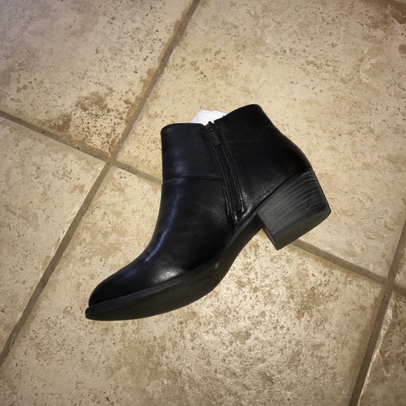 Black wedge shoes - Picture 1 of 3