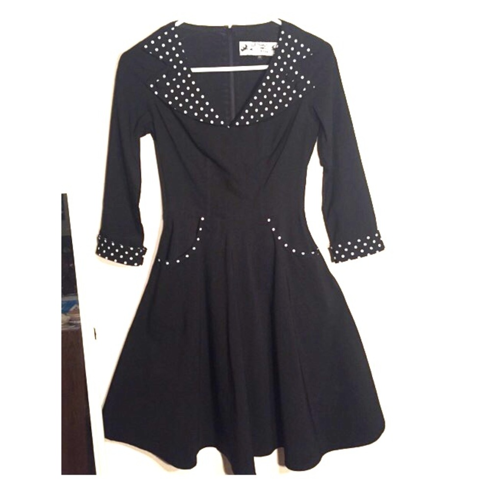Hot Topic Vintage-Inspired Knee-Length Dress