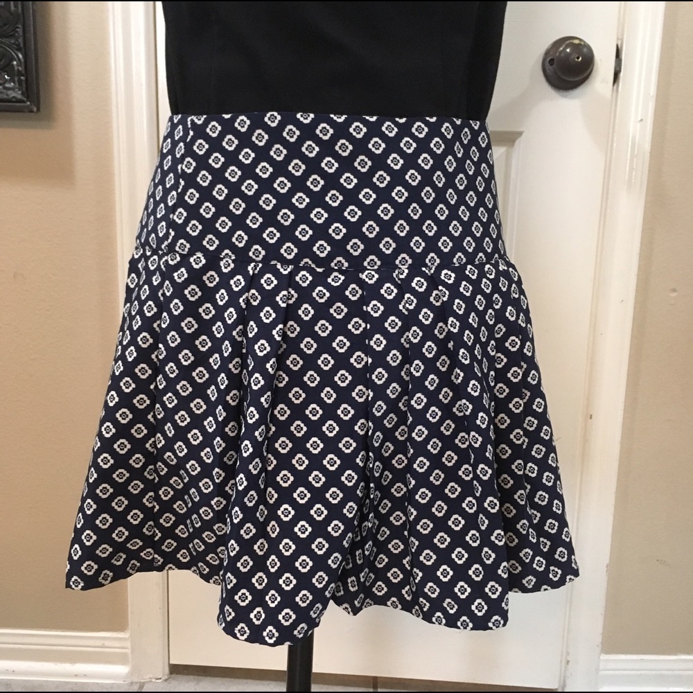 One Clothing blue & white lined skirt size medium
