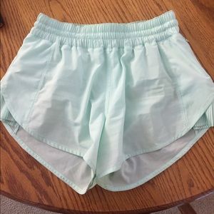 Lululemon mint shorts size 4