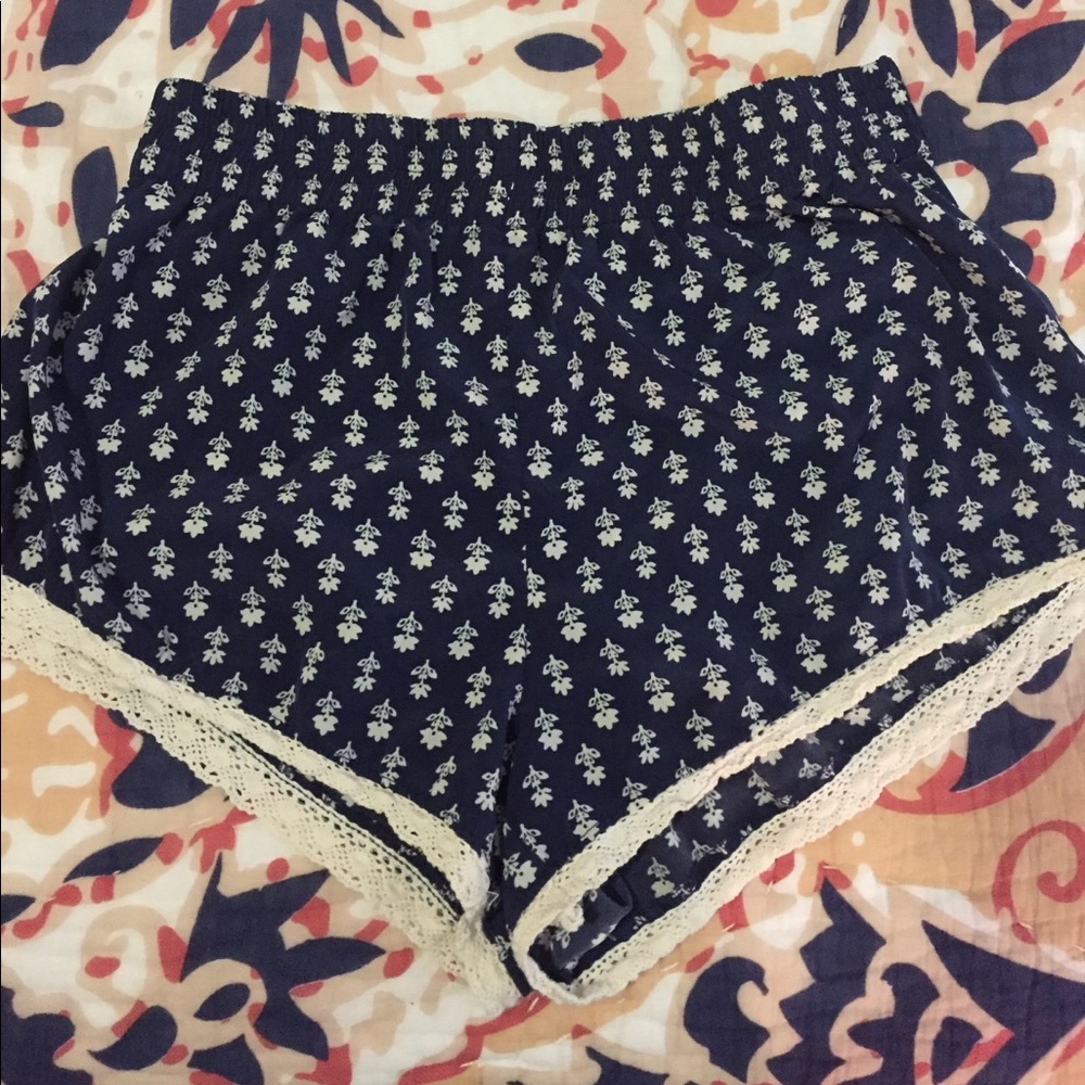 Patterned shorts