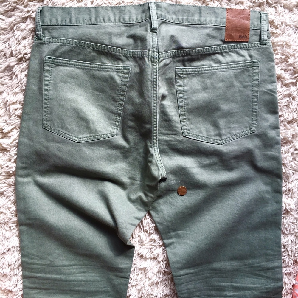 Gap men's colored denim 33x30, army green - Picture 3 of 5