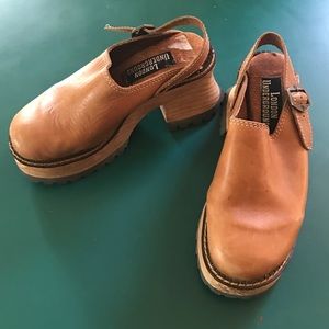 Chunky 1990's platform clogs