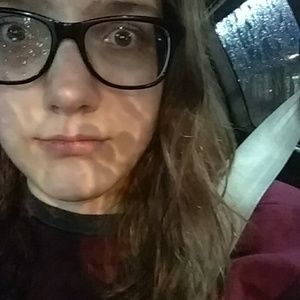 Meet your Posher, Elyse
