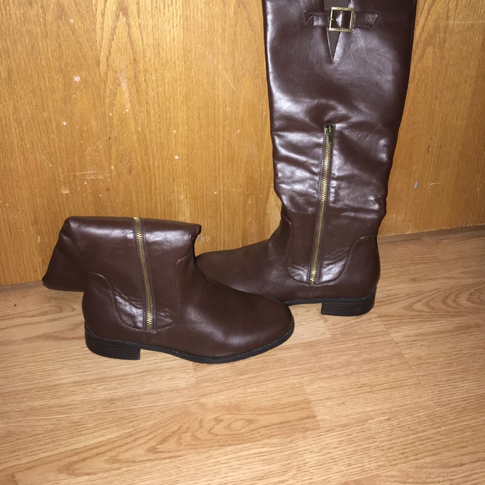 Brown unlisted knee high boots